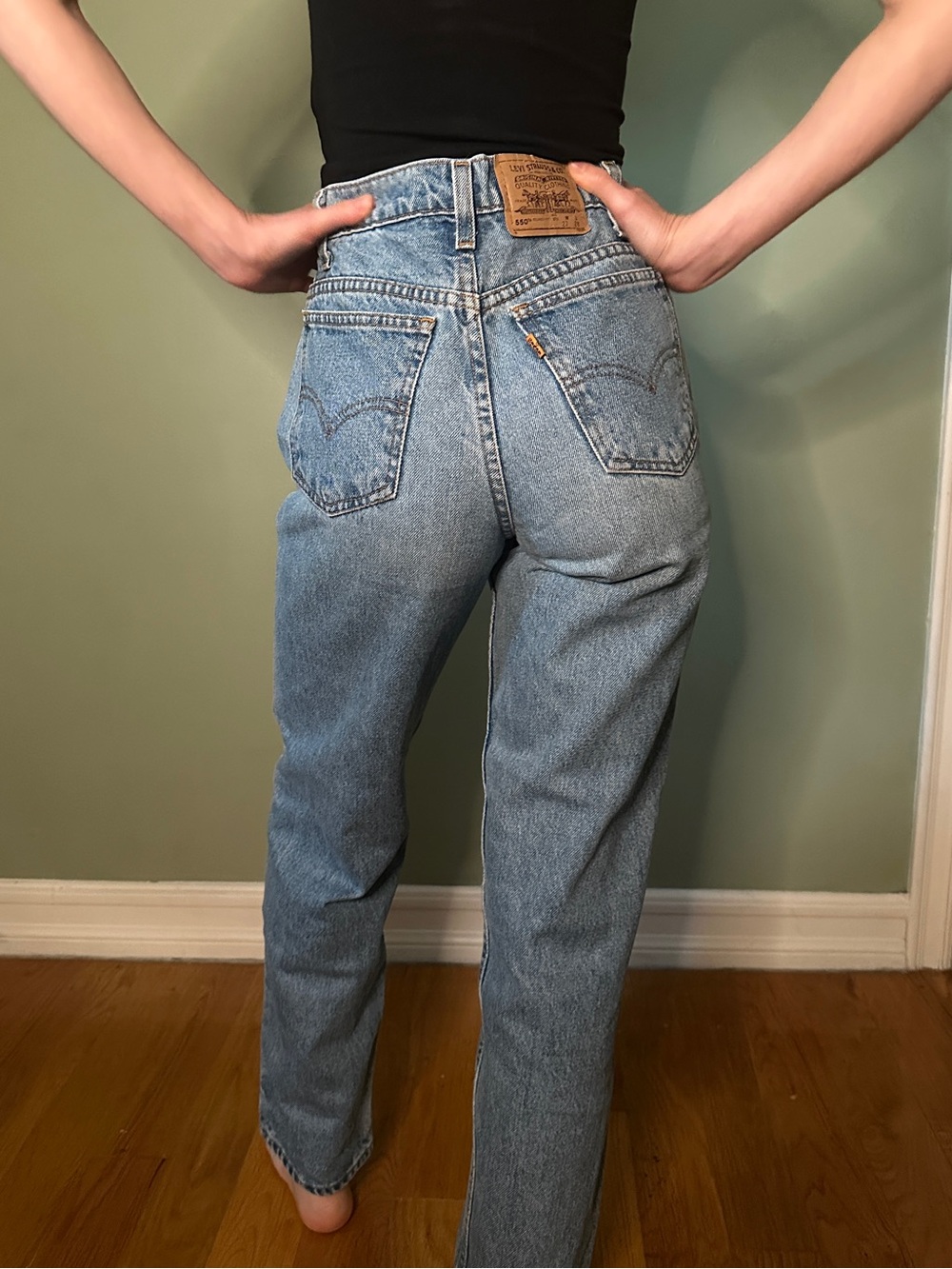 Vintage 90s Levi's 550 Orange Tab Student Fit Jeans in Medium Blue Denim